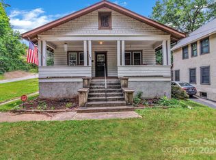 17 Warwick Rd, Asheville, NC 28803