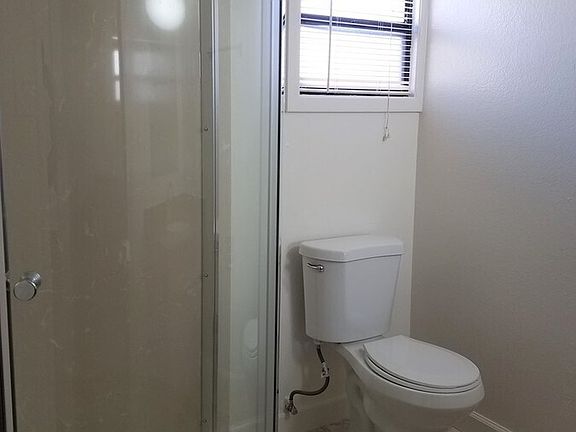 3rd image of 300 Virginia St APT 5