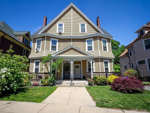 2nd image of 287 Walnut Ave