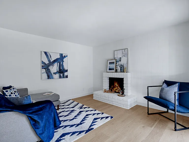 2514 N 60th Pl — Photo 24