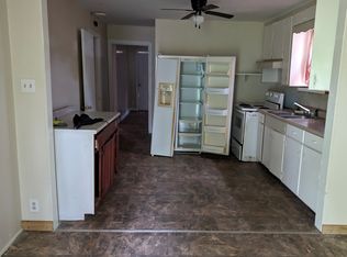 3105 N Twin City Hwy, Nederland, TX 77627