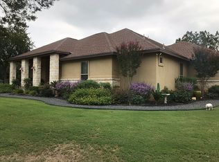 2710 Beaver Ln, New Braunfels, TX 78132
