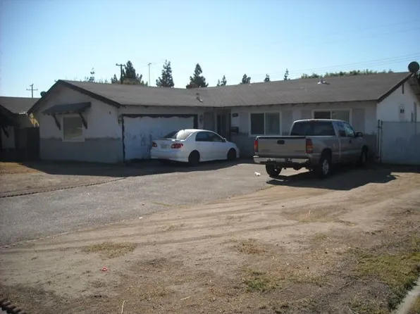 1752 Lincoln Ave, Pomona, CA 91767