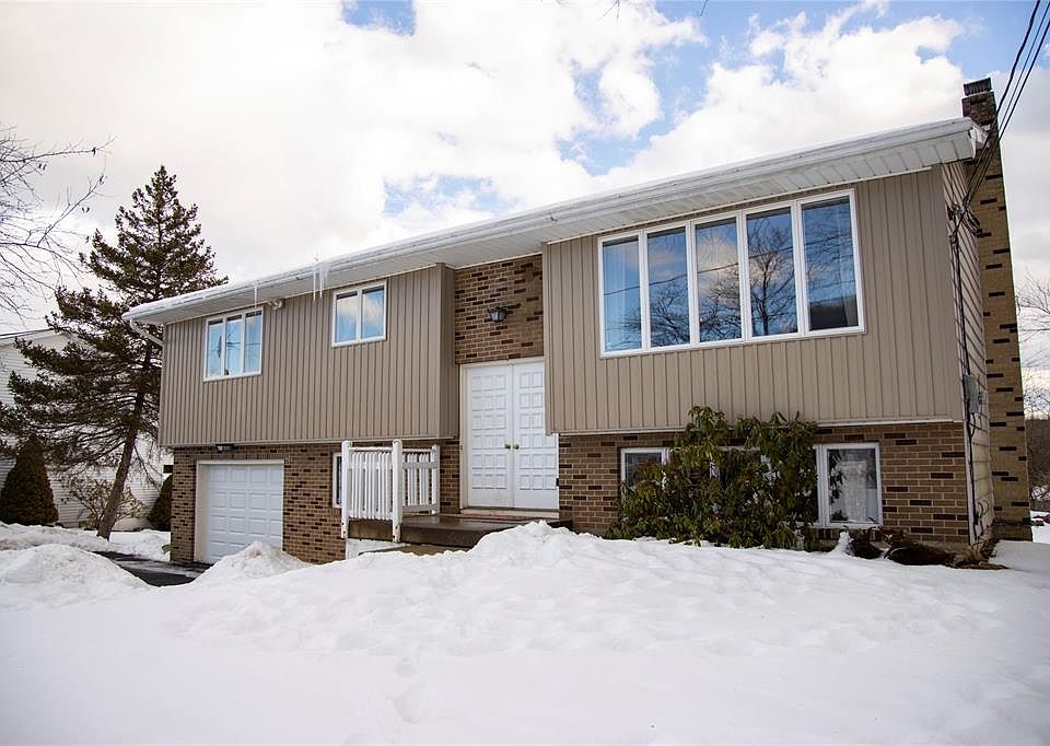 1st image of 1042 Sarah Ln