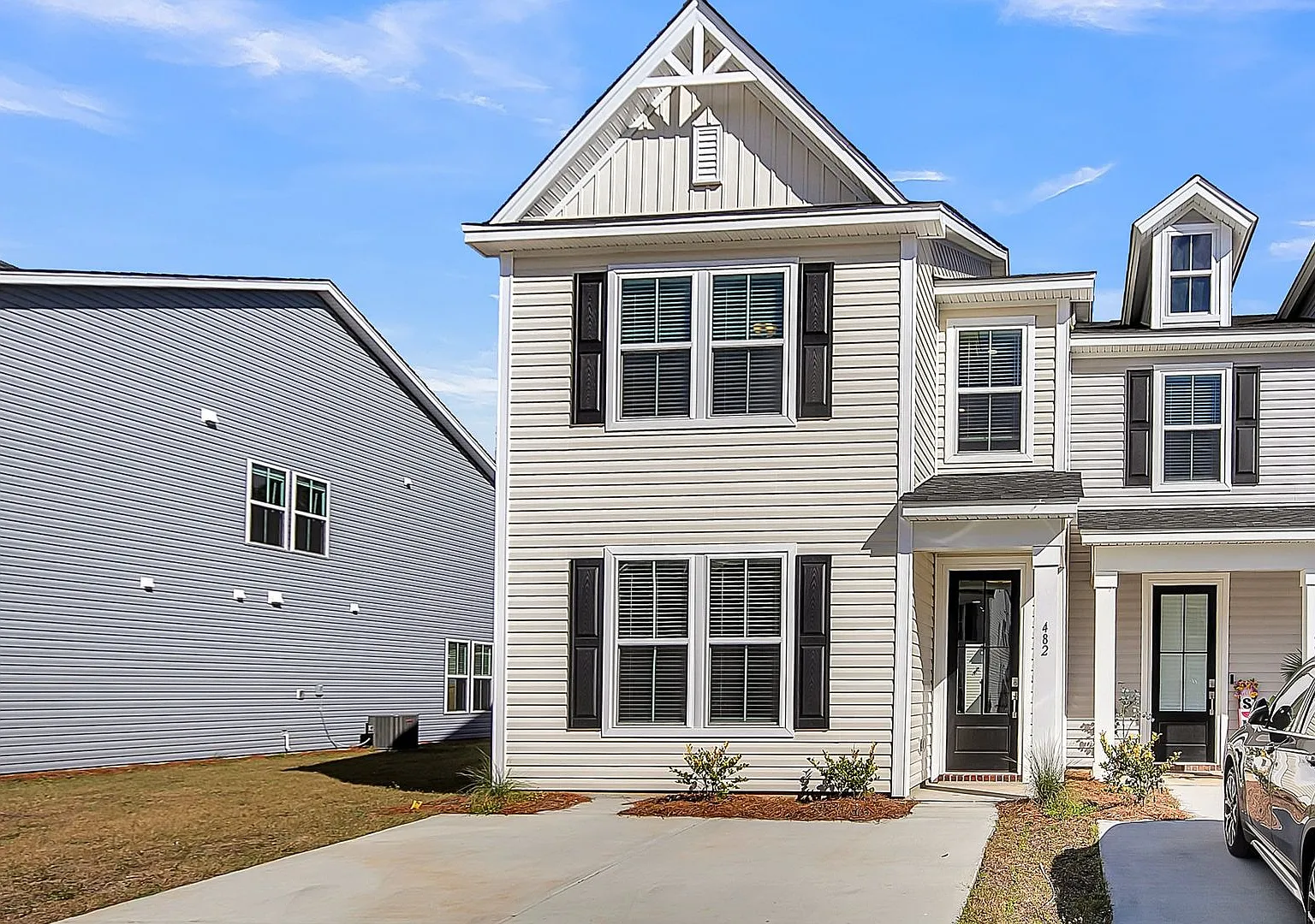 Charming Home in the Heart of Summerville! — Photo 4