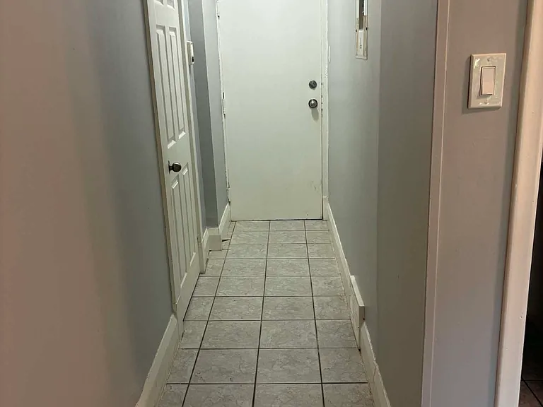 118 Lake St #3 — Photo 3