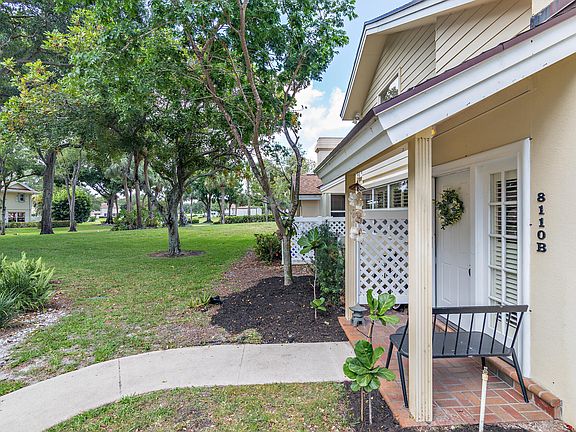 5th image of 8110 Oakton Court #10b