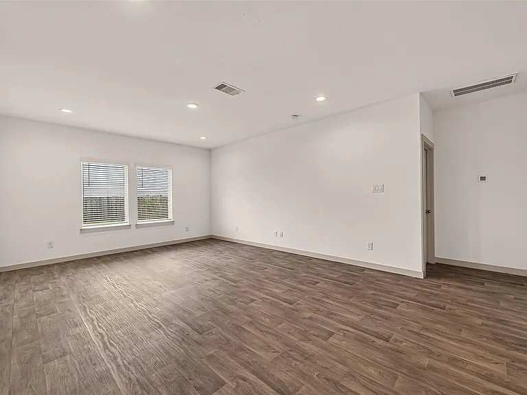 6903 Green Embers Ln — Photo 8
