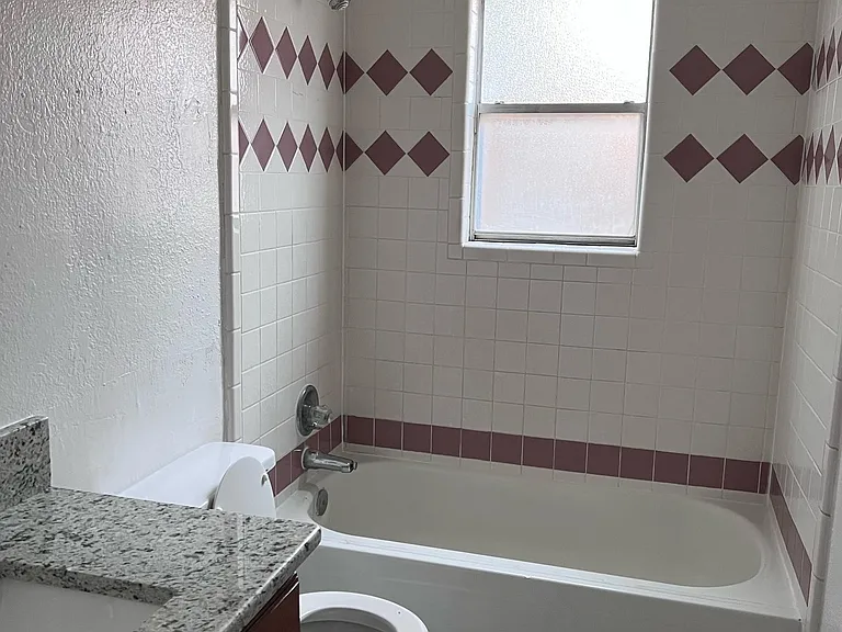 11736 Henry Phipps Dr — Photo 12