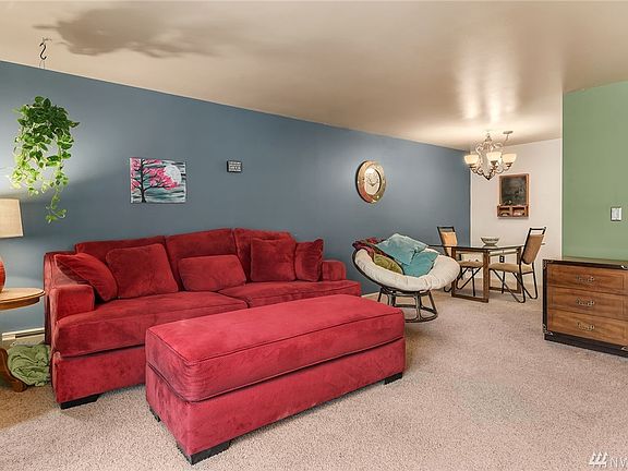 5th image of 11006 NE 68th St APT 813