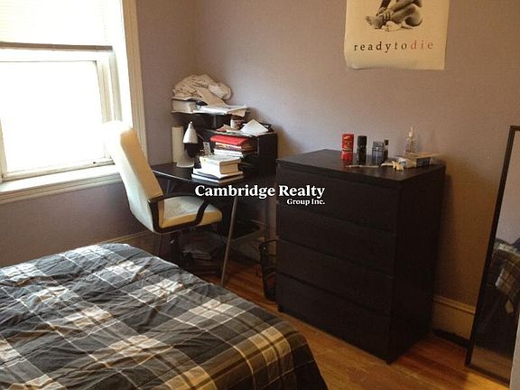 4th image of 54 S Huntington Ave #3E