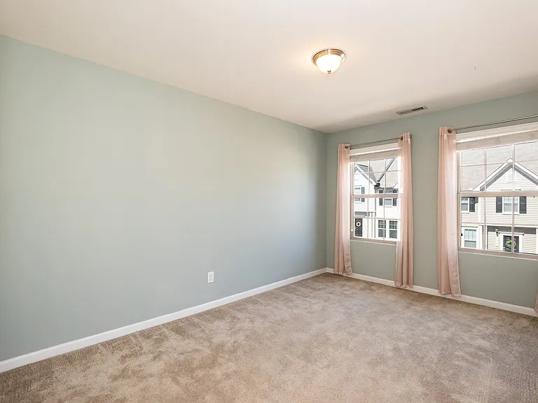 Bedroom #1