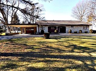 9 N Acres Dr, Streator, IL 61364
