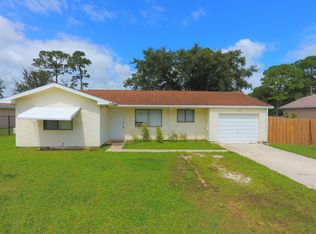 557 NW Goldcoast Ave, Port Saint Lucie, FL 34983