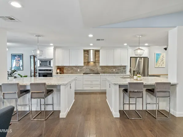 2945 N 47TH Place, Phoenix, AZ 85018