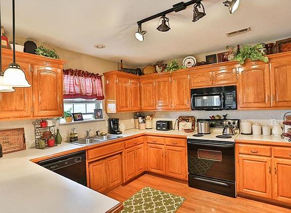 5th image of 2512 SW Richwood Cir