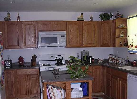 3rd image of 348 Jackson Cir