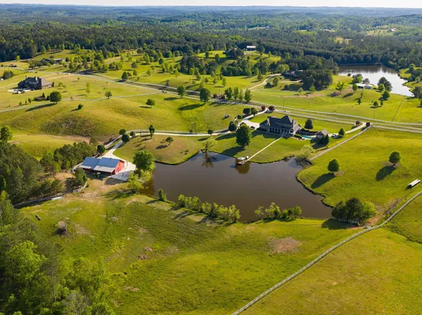 401 Southern Ln, Helena, AL 35080