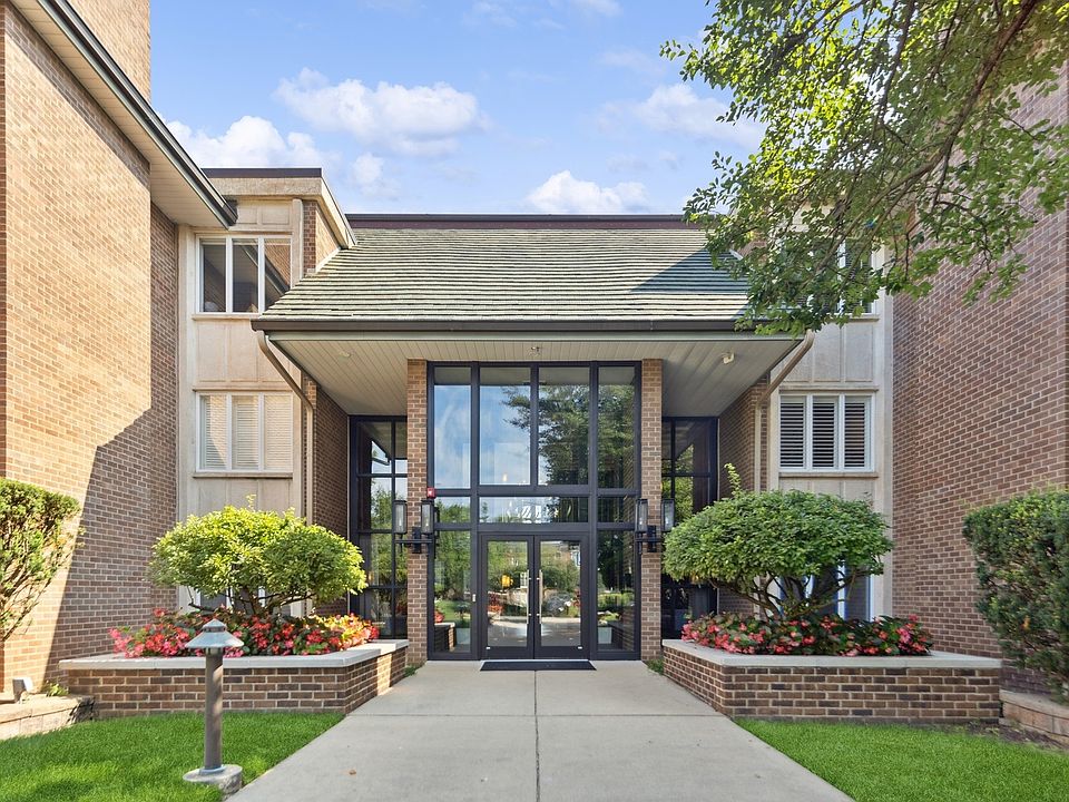 1st image of 3 Oak Brook Club Dr APT E301