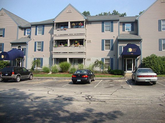 4th image of 101 Eastern Ave APT 202