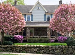 52 Darlington Ave, Ramsey, NJ 07446