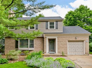 198 Exmoor Ave, Glen Ellyn, IL 60137