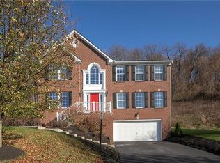 115 Middlecrest Dr, Washington, PA 15301