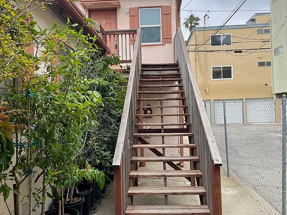 3rd image of 1937 12th St