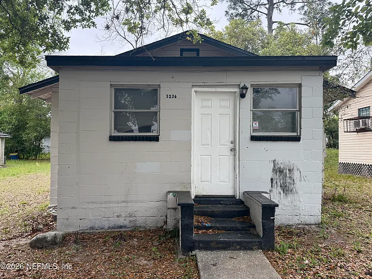 5236 Rita St — Photo 1