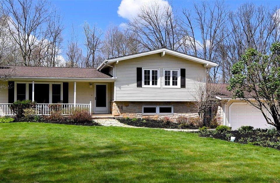 1st image of 381 Hickory Hill Rd