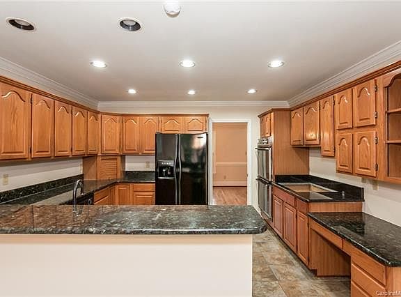 2nd image of 12034 Prails Mill Ln