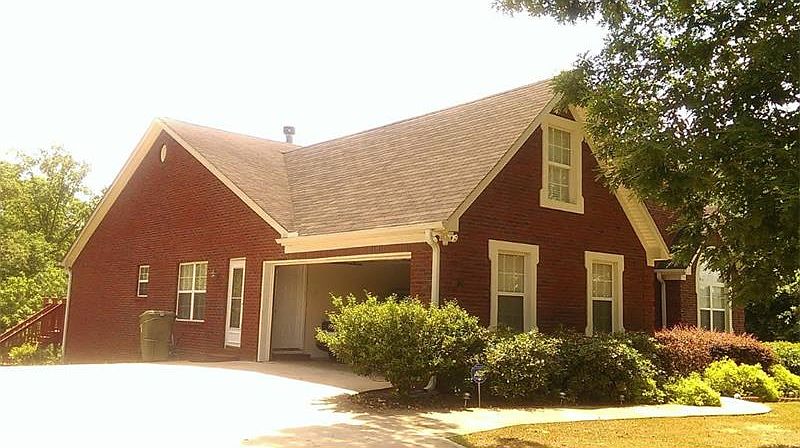 2nd image of 1338 Foxglove Ln SW