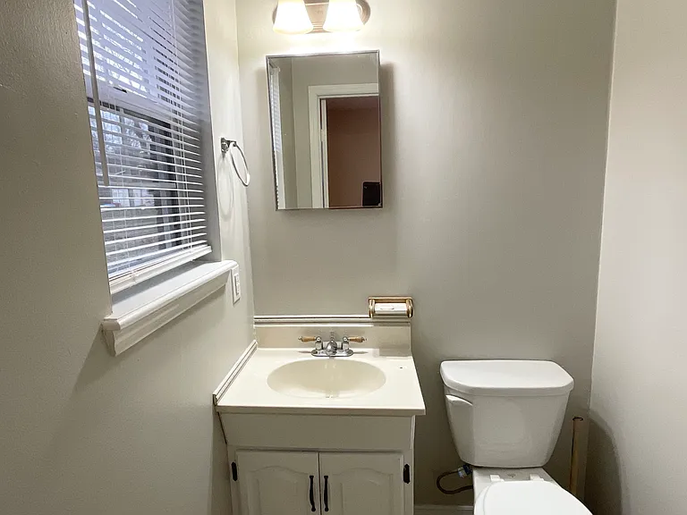 1107 N St — Photo 7
