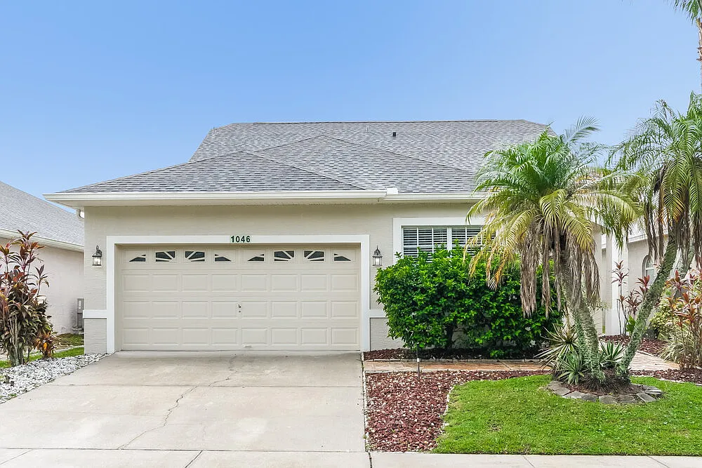 4 bed, 2.5 bath, 2069 sqft, $2,690 — Photo 1