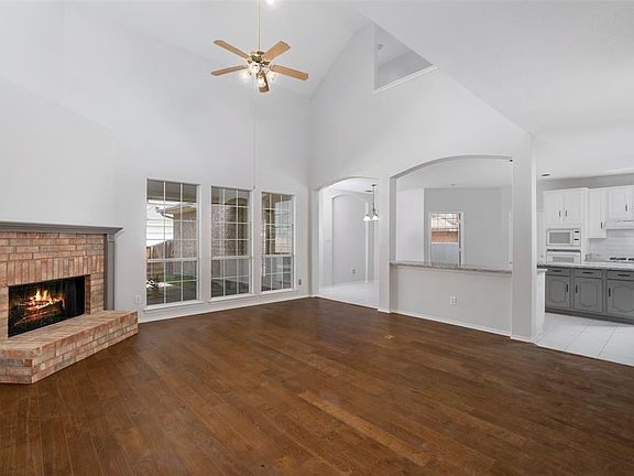 5th image of 2413 Kittyhawk Dr