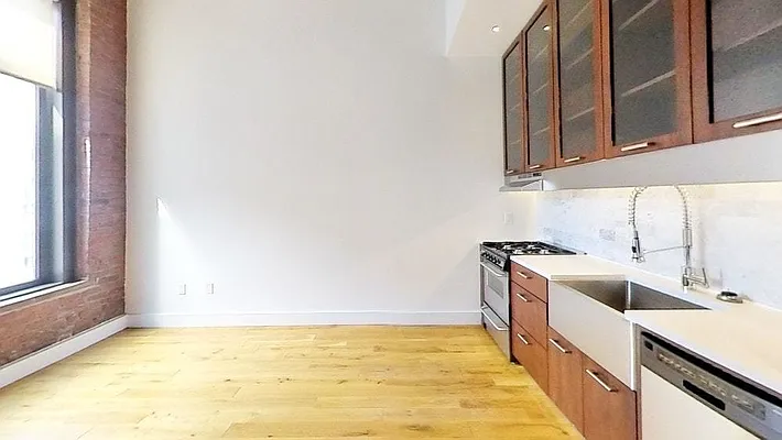 Rented by Compass | media 9