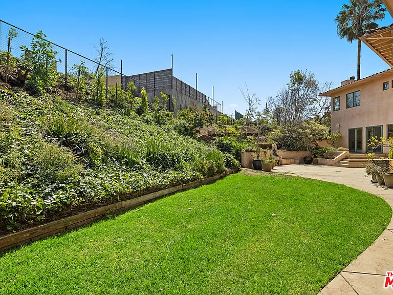16820 W Sunset Blvd — Photo 29