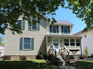 410 E Wall St, Morrison, IL 61270