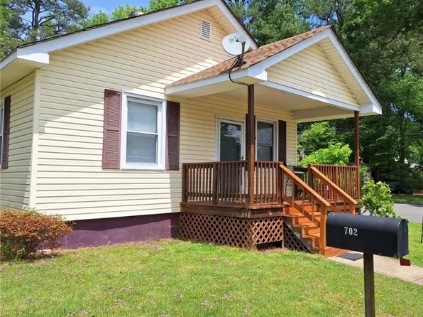 702 La Von Dr, Richmond, VA 23227