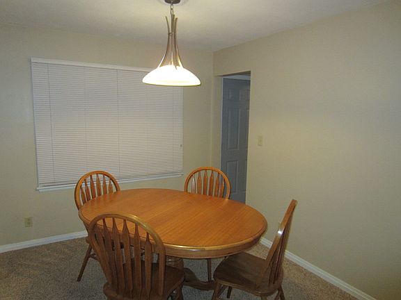 5th image of 3520 N 12 Oaks Dr