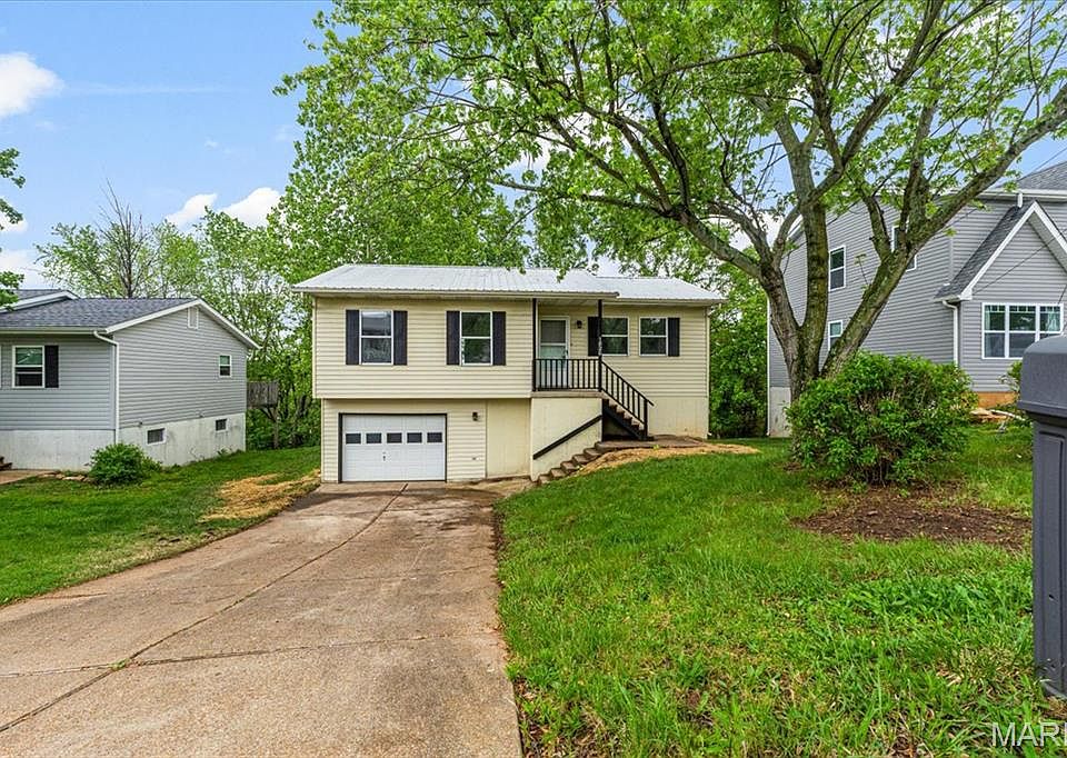 1st image of 1820 Deer Creek Dr