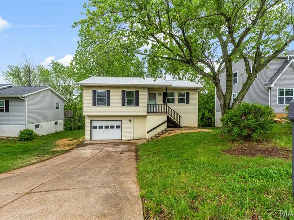 1820 Deer Creek Dr, De Soto, MO 63020