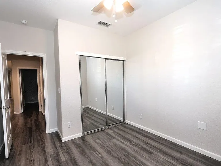 9049 Hourglass Cir — Photo 31
