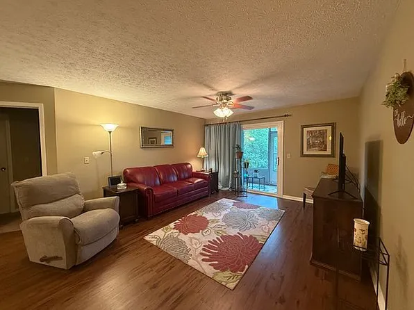 2271 Teal Briar Ln APT 102, Burlington, KY 41005