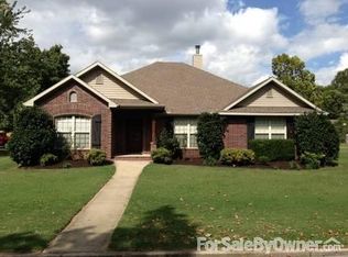 1334 E Harold St, Fayetteville, AR 72703