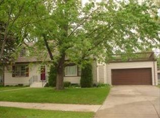 320 3rd Ave NE, Saint Cloud, MN 56304
