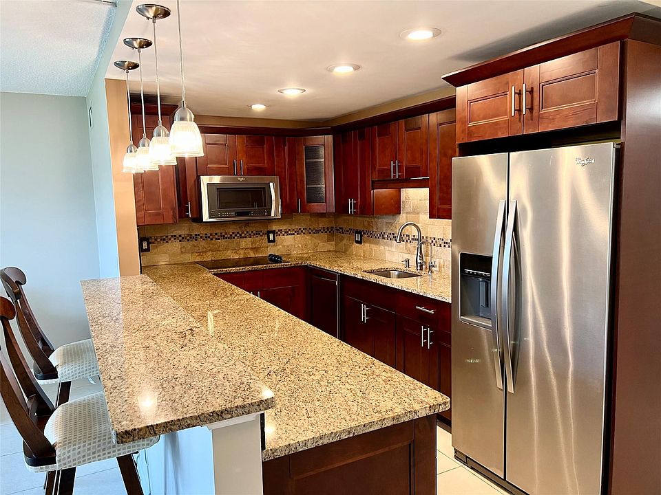 1st image of 87 Harwood I #87