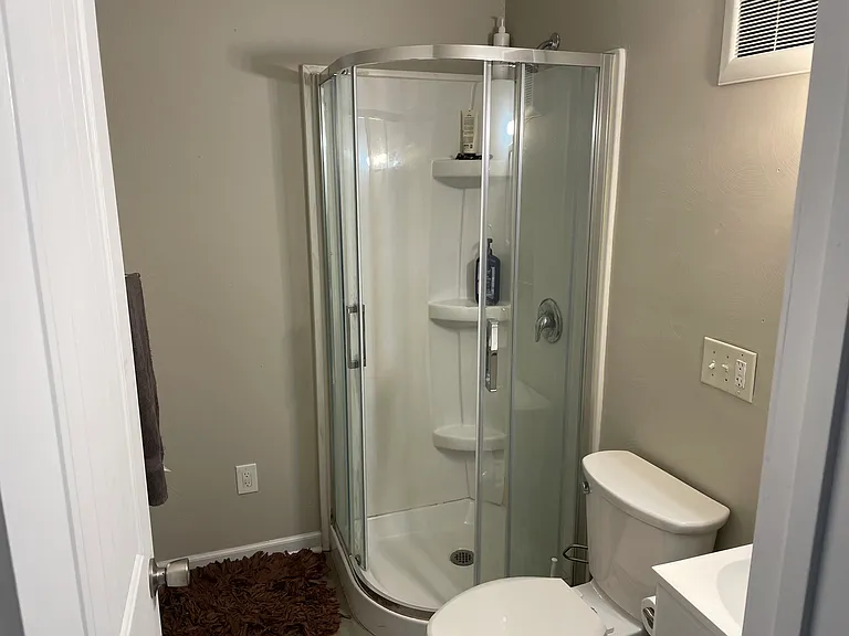 1915 Wallace Ave NE #1917 — Photo 7