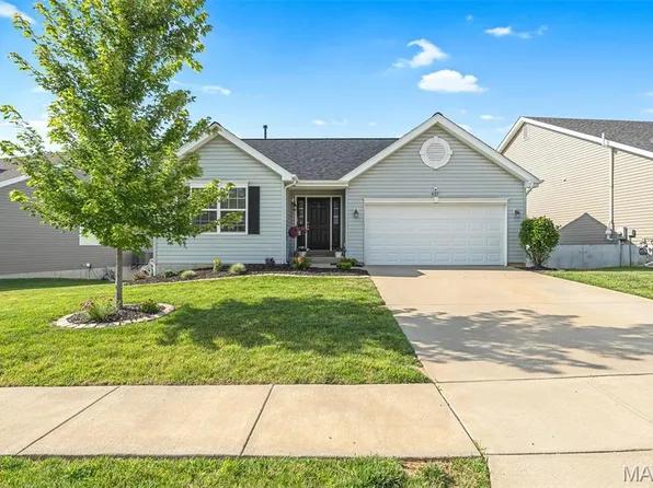 437 Dusty Brook Dr, O'Fallon, MO 63366