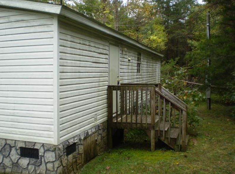 2nd image of 772 Halpin Ln